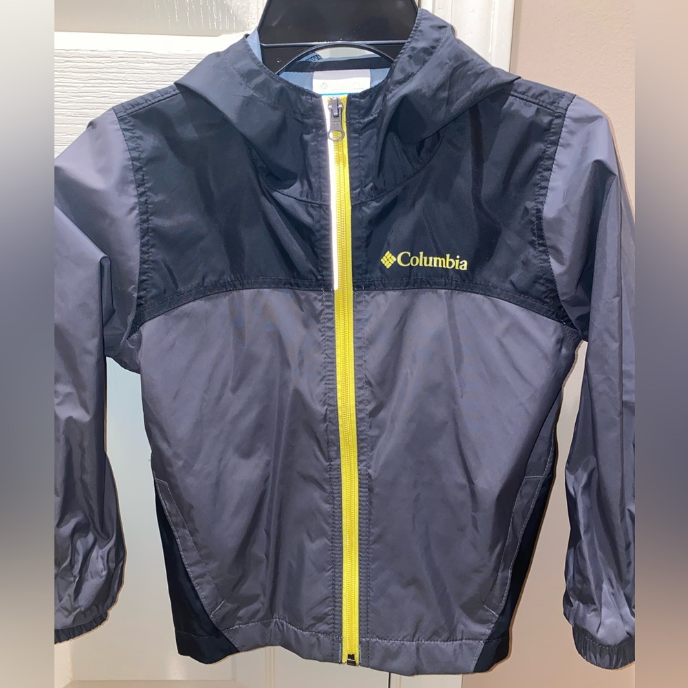 Boy’s windbreaker jacket